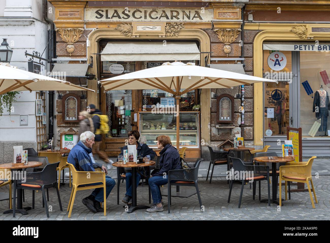 Slascicarna cafe & ice cream parlour, Stari trg, Old Square, Ljubljana, Slovenia Stock Photo