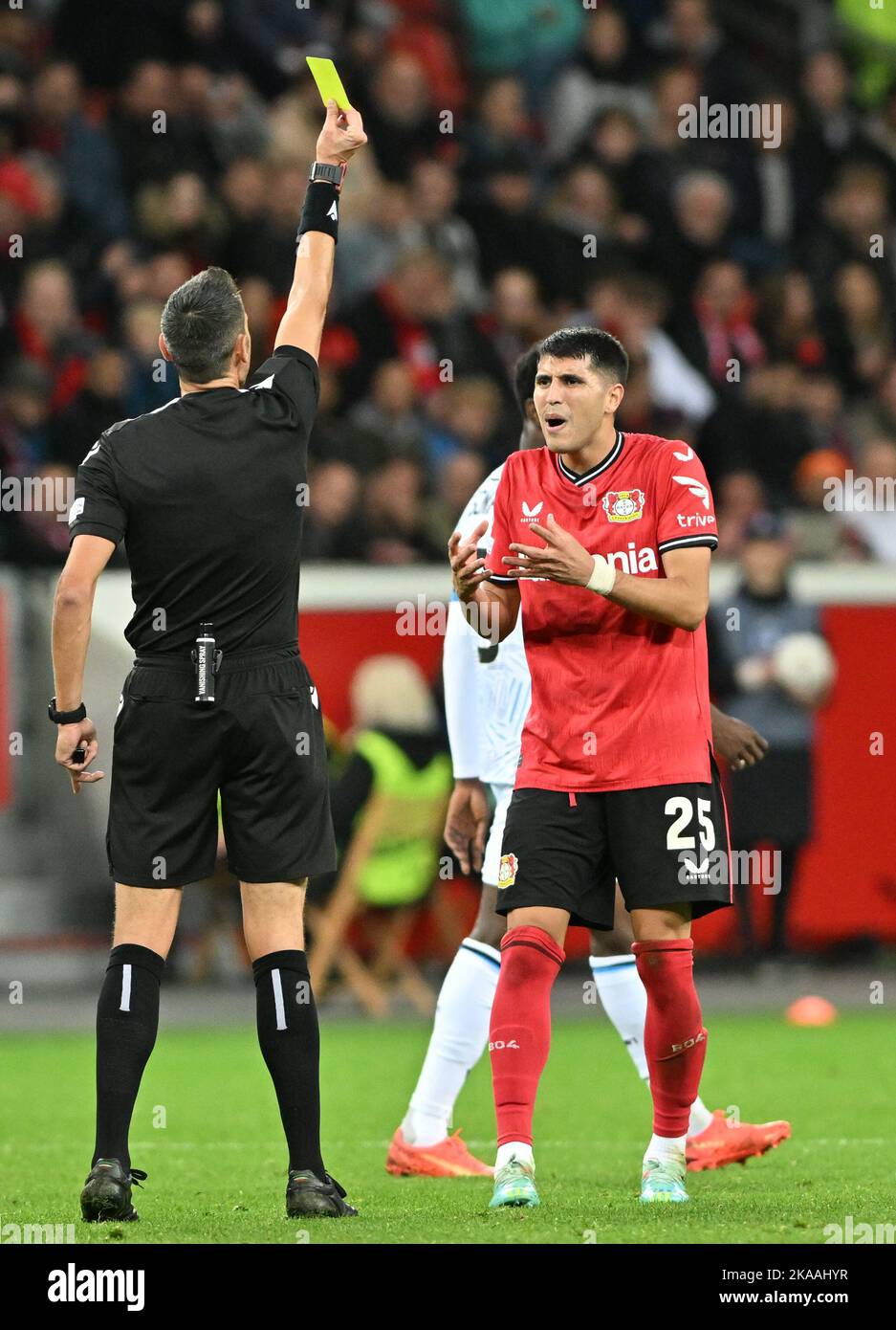 Leverkusen , Germany . 1 of November 2022, Exequiel Palacios (25) of