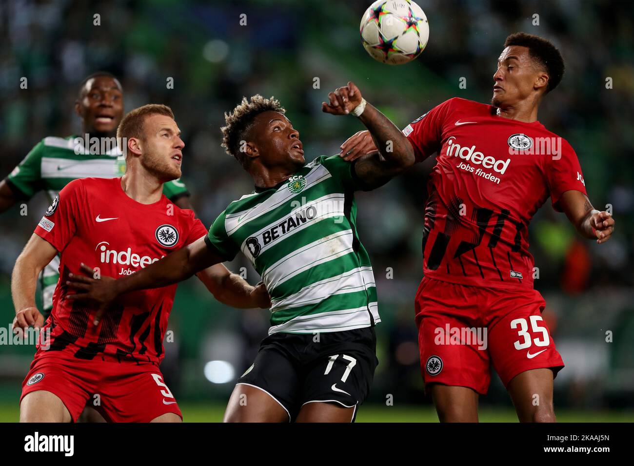 Lisbon, Portugal. 1st Nov, 2022. Jovane Cabral of Sporting CP (C ) vies ...