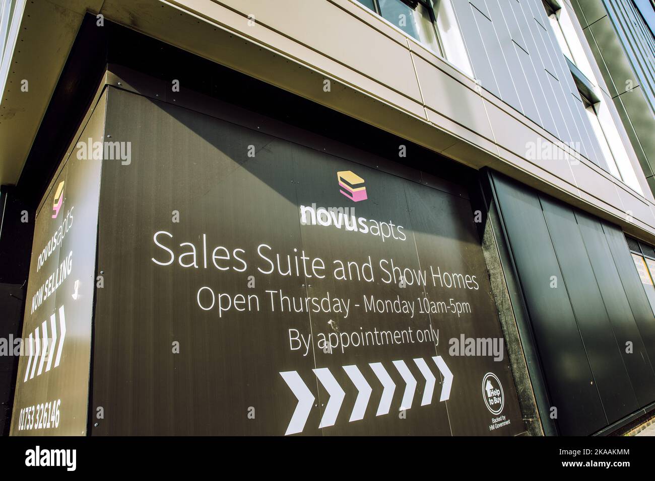 Slough, UK. 28th October, 2022. A marketing display is pictured advertising apartments for sale. There is considerable property development and redeve Stock Photo