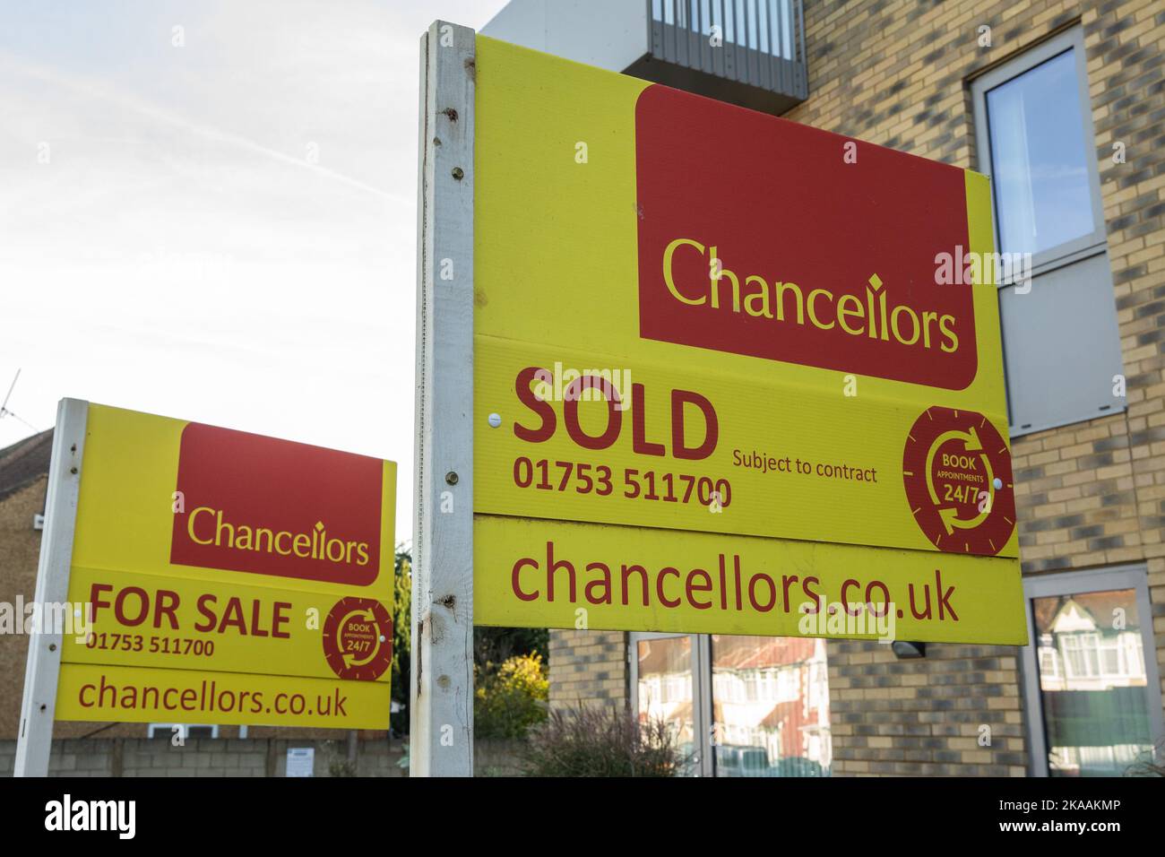 Slough, UK. 28th October, 2022. Estate agent signs are pictured outside