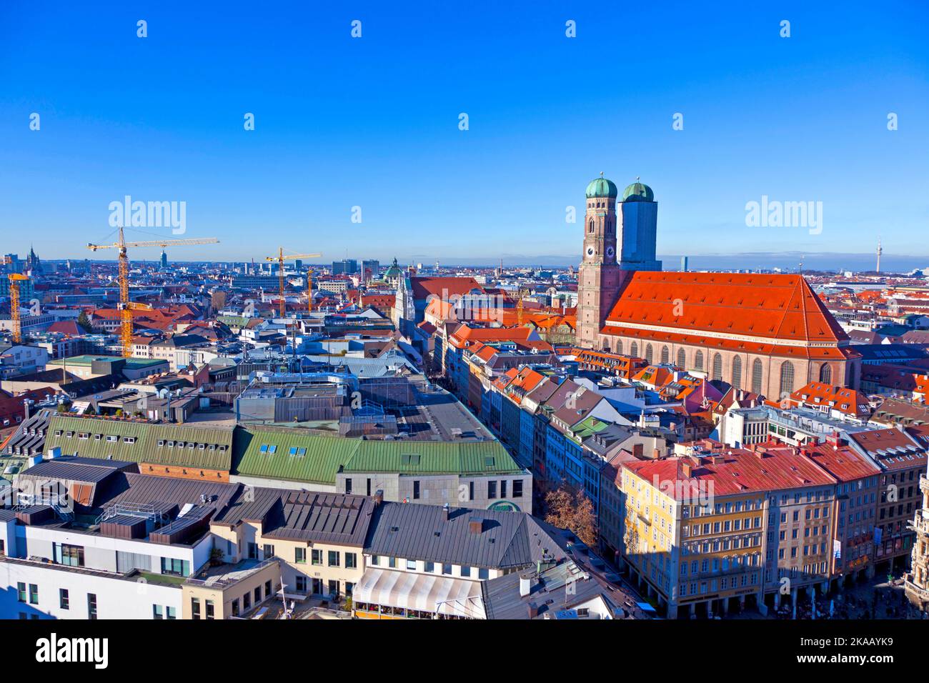 aerial of Munich in beautiful weather Stock Photo Alamy