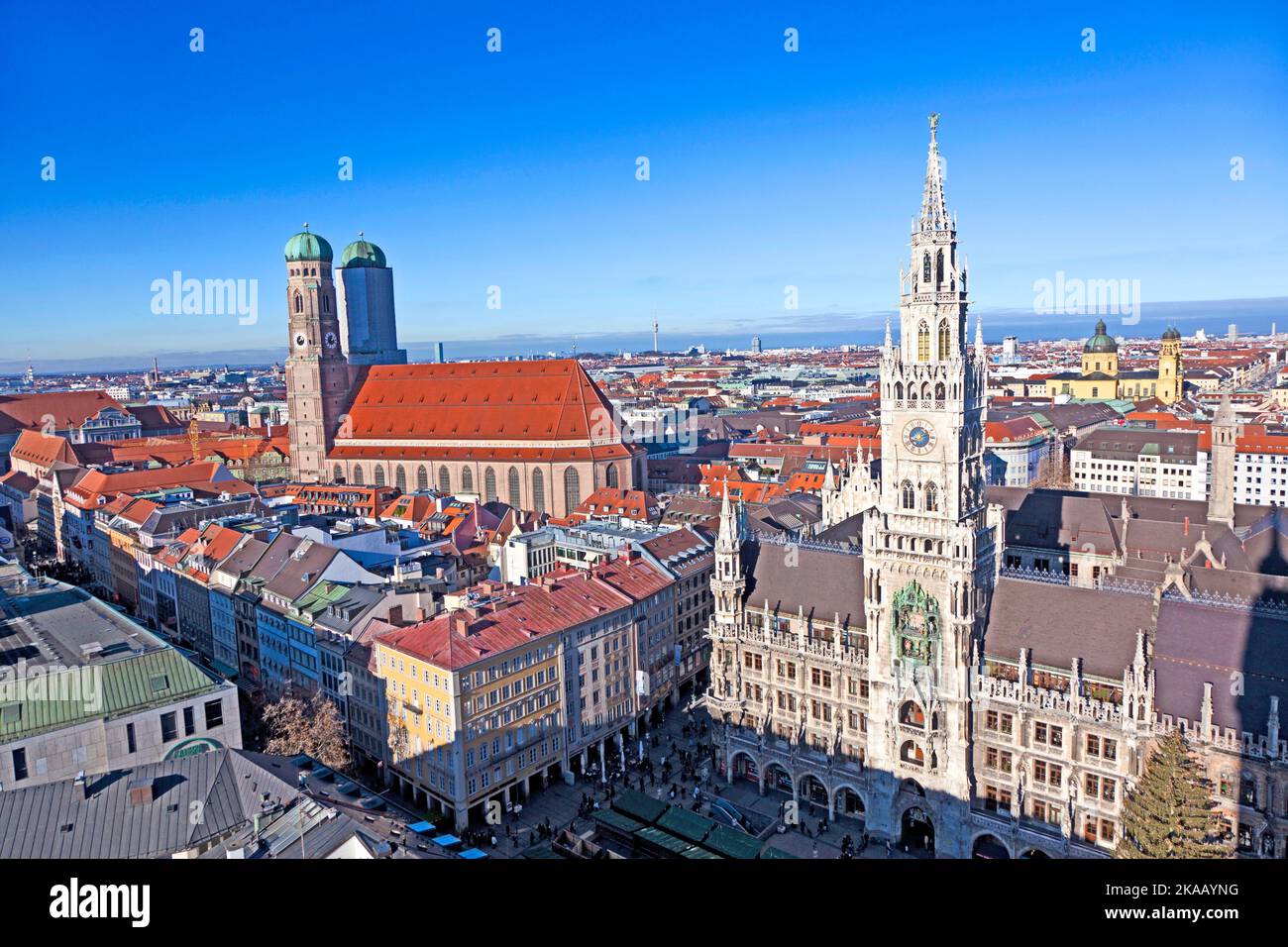 aerial of Munich in beautiful weather Stock Photo - Alamy