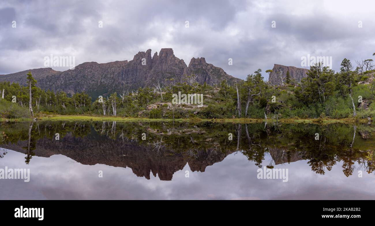 panorama shot of mt geryon and the pool of memories on a summer day at the labyrinth Stock Photo