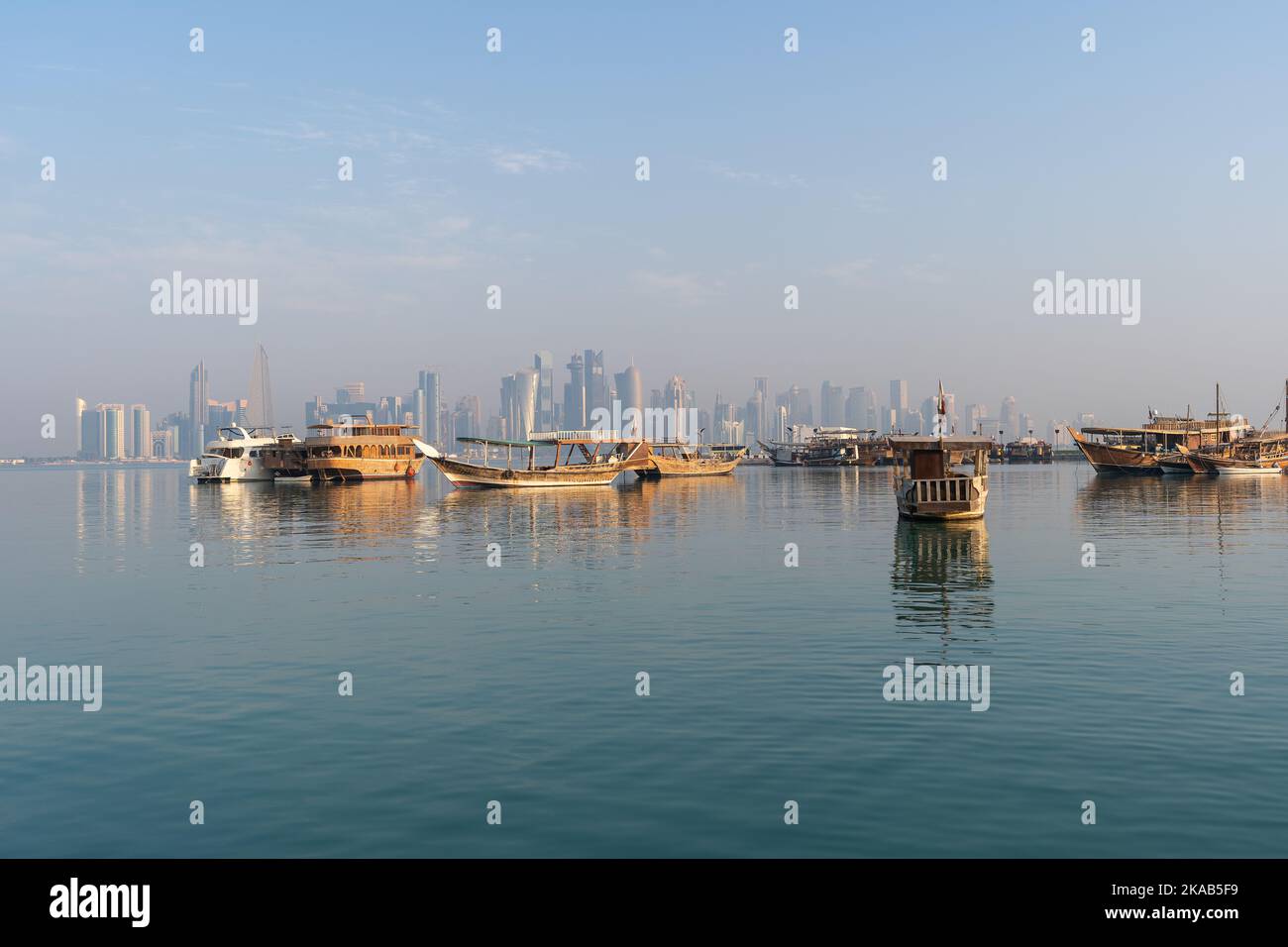 Arabic wooden dhow sailing hi-res stock photography and images - Alamy