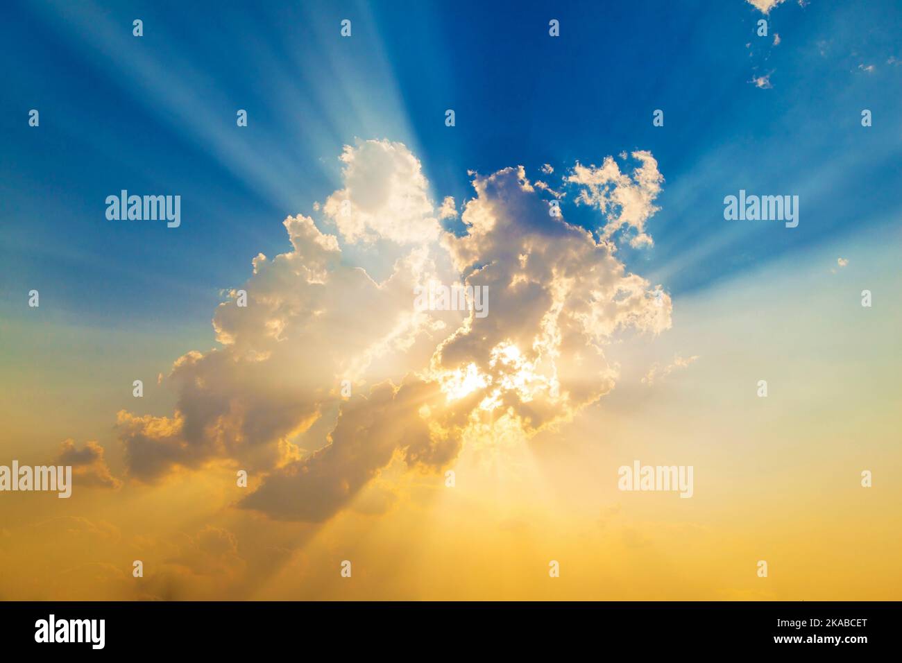 Sun Rays Side View Sunset with sun rays Stock Photo - Alamy