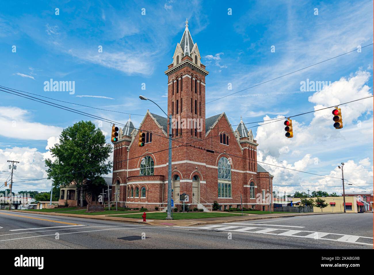 Troy, Alabama, USA - Sept. 3, 2022: Landscape of the historic First United Methodist Church neo-Romanesque style. building completed in 1904.  The con Stock Photo