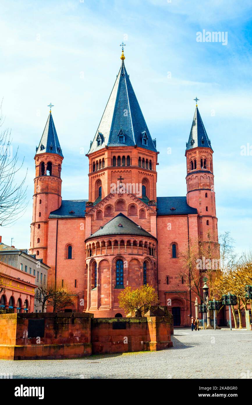 beautiful dome in Mainz Stock Photo - Alamy