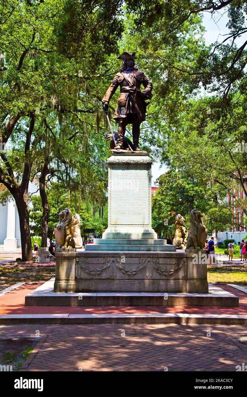 memorial in Savannah for General Oglethorpe Stock Photo Alamy