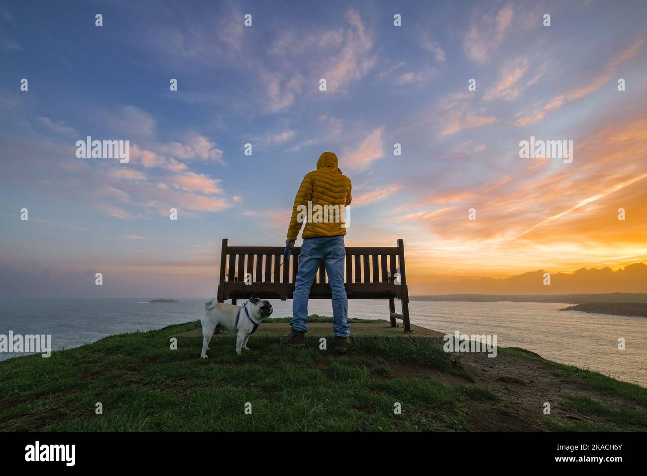 Trevose Head, Cornwall, UK. 2nd November 2022. UK Weather. There was a brief break in the rain and wind at sunrise on the North Cornwall coast at Trevose head, later on winds in excess of 50 mph are due to hit the area. Credit Simon Maycock / Alamy Live News. Stock Photo