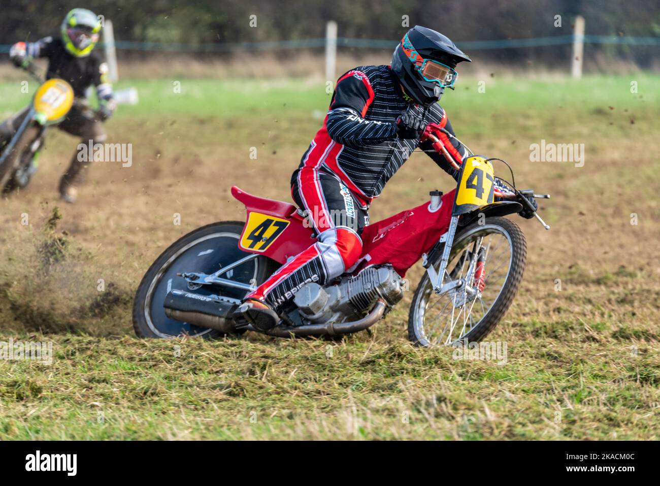 William Thurlby racing in grasstrack motorcycle race. Donut Meeting event organised by Southend & District Motorcycle Club, UK. 500cc class solo Stock Photo