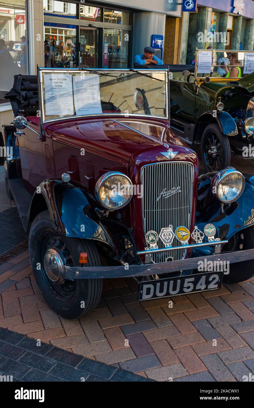 1937 Austin 10 on display in Gloucester city centre Stock Photo