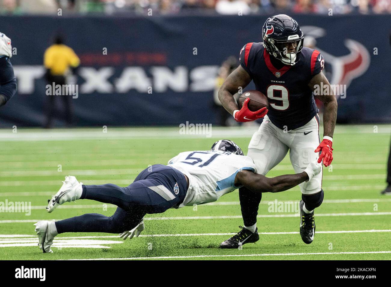 Tennessee Titans linebacker David Long (51) is shown before an NFL football  game against the Buffalo Bills on Monday, Oct. 18, 2021, in Nashville, Tenn.  (AP Photo/John Amis Stock Photo - Alamy