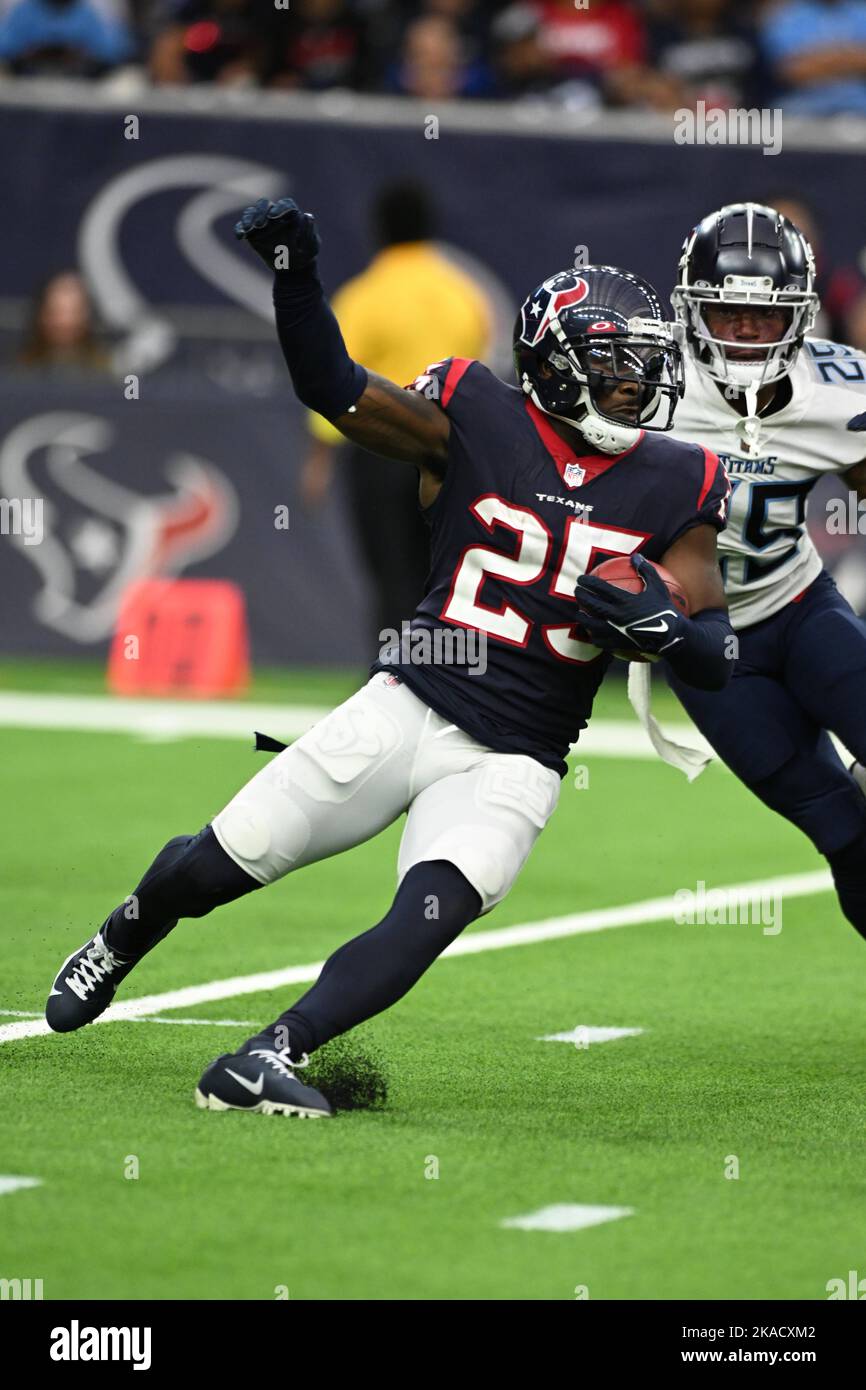 Houston Texans cornerback Desmond King II (25) returns a kickoff during the NFL Football Game between the Tennessee Titans and the Houston Texans on S Stock Photo