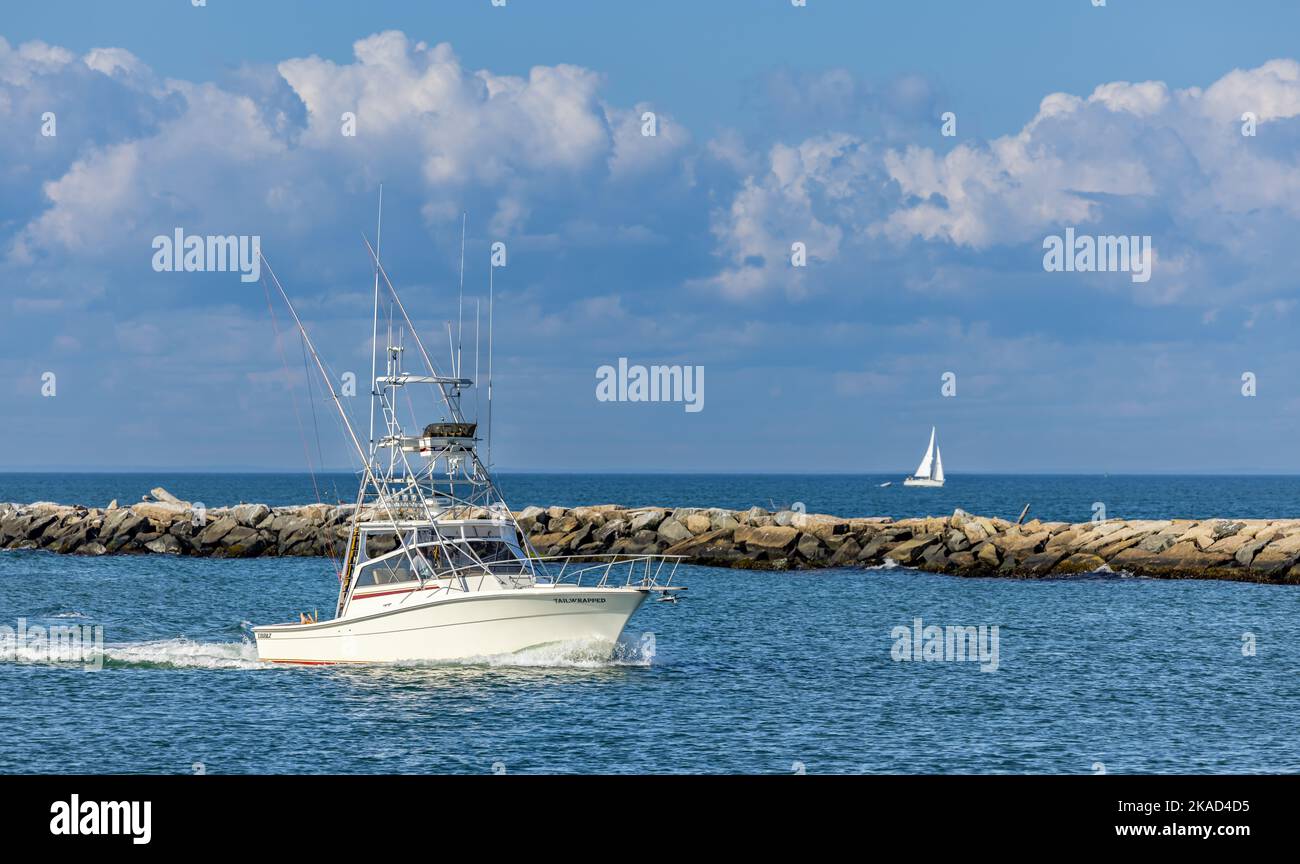 Fishing boat, Tail Wrapped coming into Montauk Harbor Stock Photo