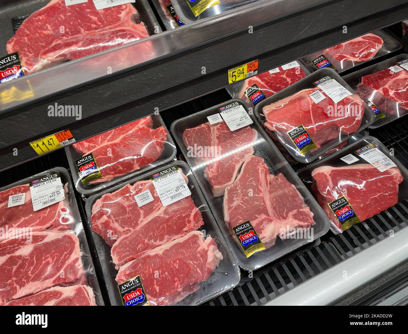 Walmart supercenter grocery supermarket food hires stock photography