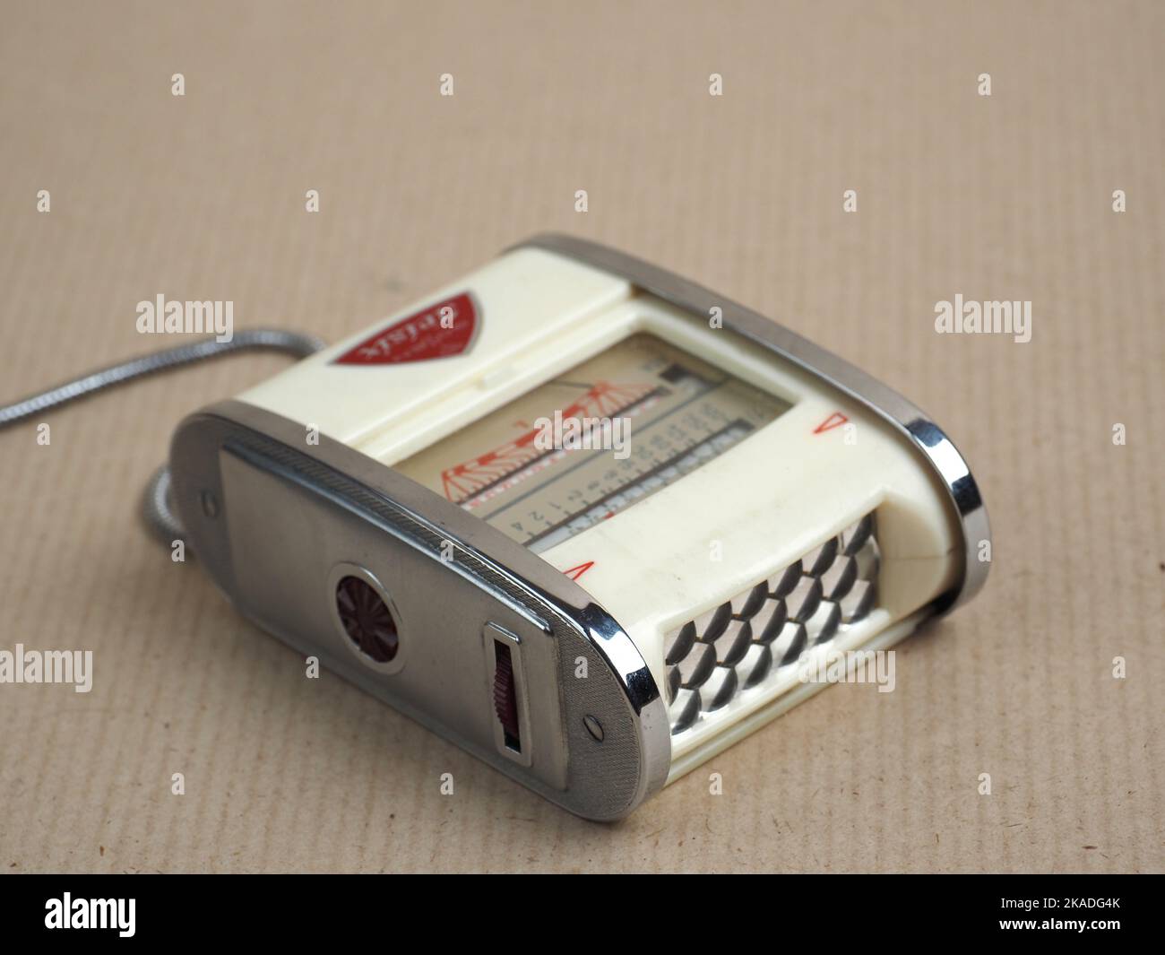 Sleniem Instruments In this photo illustration, a gossen trisix selenium exposure meter ...