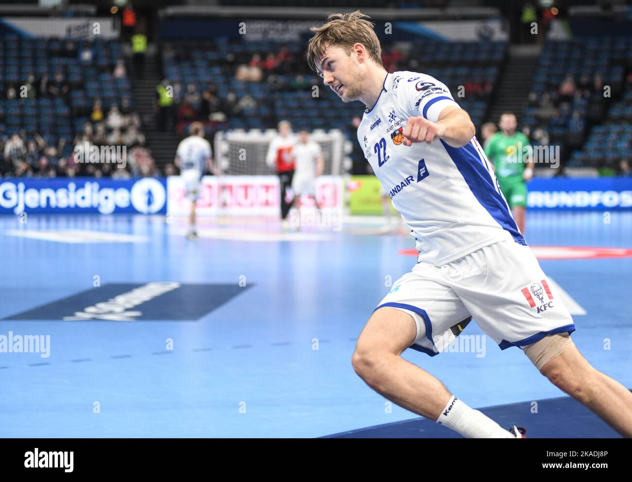 Sigvaldi Gudjonsson (Iceland) against Montenegro. EHF Euro 2022. Main