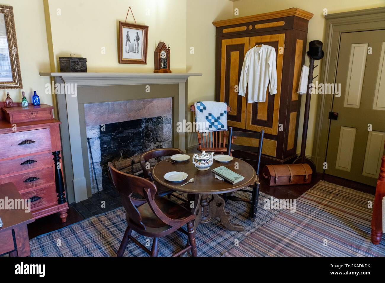 1800s living room hires stock photography and images Alamy
