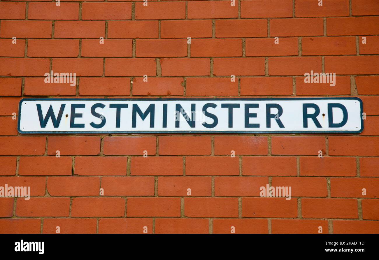 A sign at the end of Westminster road Stock Photo Alamy