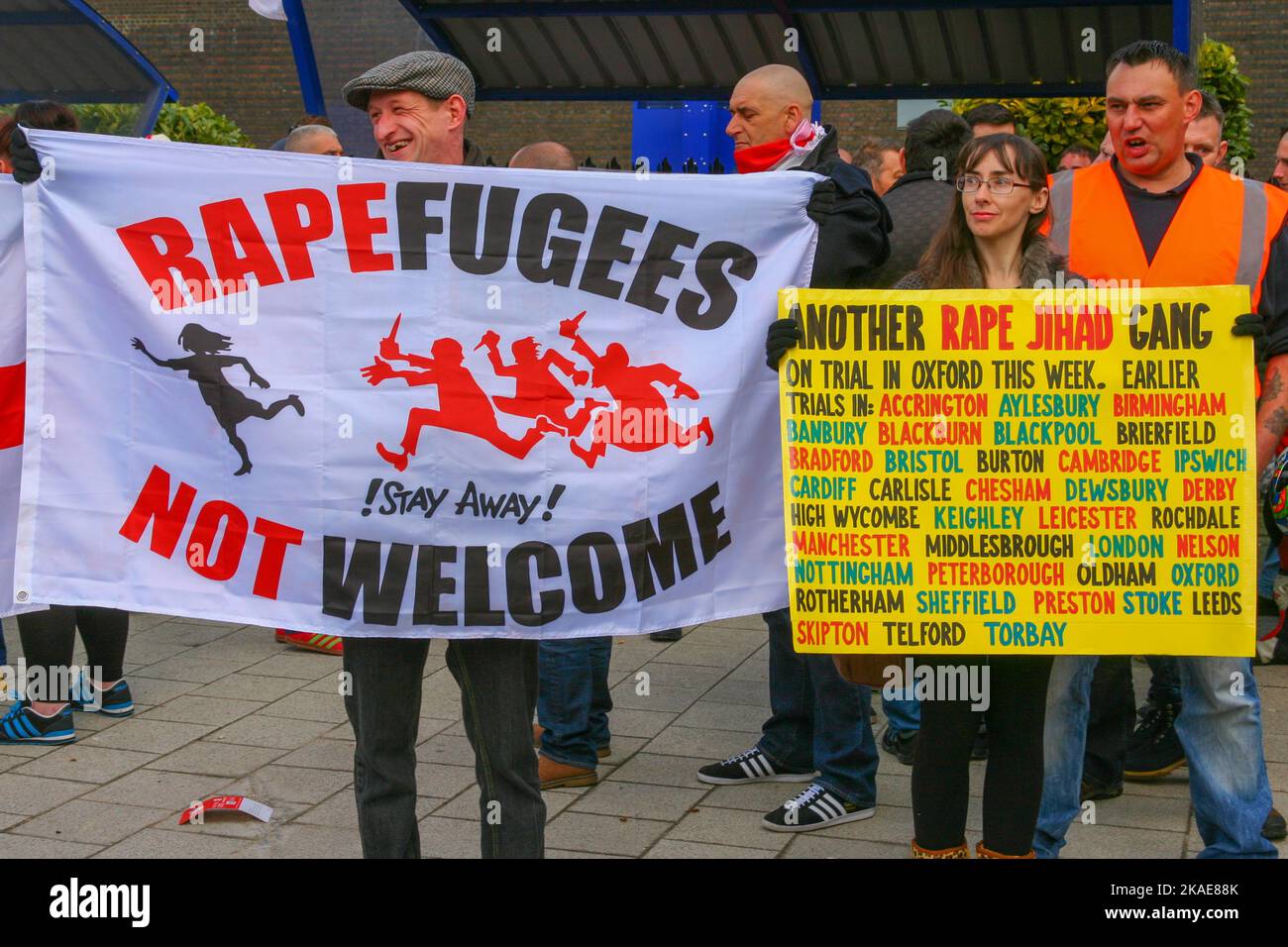 Supporters of the English Defence League demonstration, High Wycombe, UK. 16th April, 2016. Anti imigration. Stock Photo