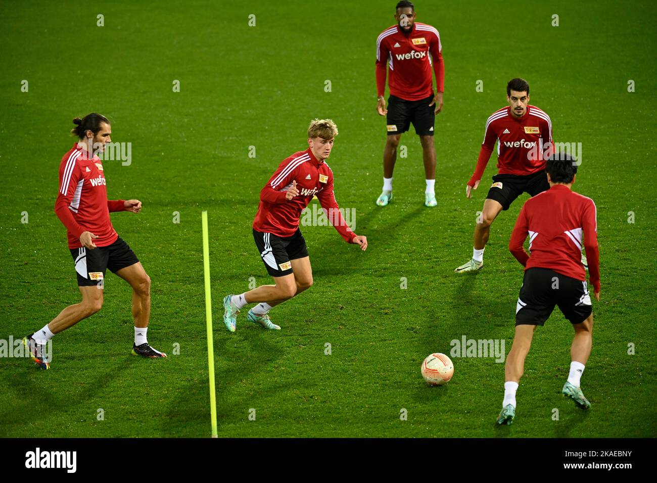 Berlin's Christopher Trimmel, Berlin's Aljoscha Kemlein, Berlin's Diogo Leite, Berlin's Jordan Pefok and Berlin's Genki Haraguchi fight for the ball during a training session of German soccer team Union Berlin, Wednesday 02 November 2022 in Heverlee, in preparation of tomorrow's game against Belgian soccer team Royale Union Saint-Gilloise on day 6/6 of the Uefa Europa League group stage. BELGA PHOTO JOHN THYS Stock Photo