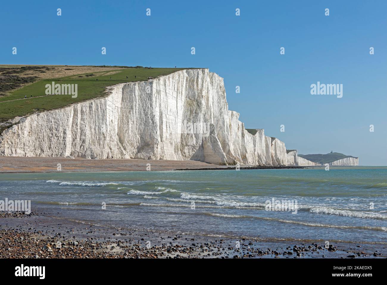 Cuckmere Haven, white cliffs The Seven Sisters, South Downs, England ...