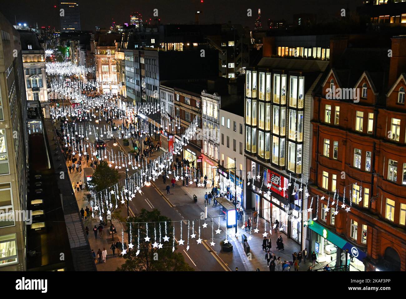 EDITORIAL USE ONLYÊ Oxford Street in London following its annual