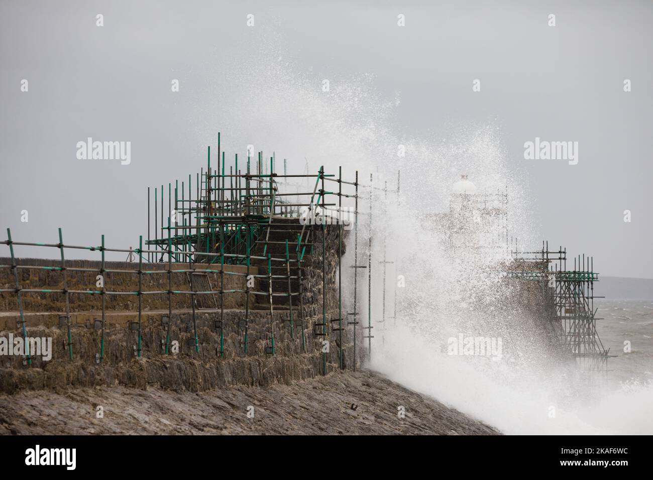 Porthcawl, South Wales, UK.  2 Oct ’ 22.  UK weather: Waves crash on the coast this afternoon, caused by Storm Claudio.  Credit: Andrew Bartlett/Alamy Live News Stock Photo