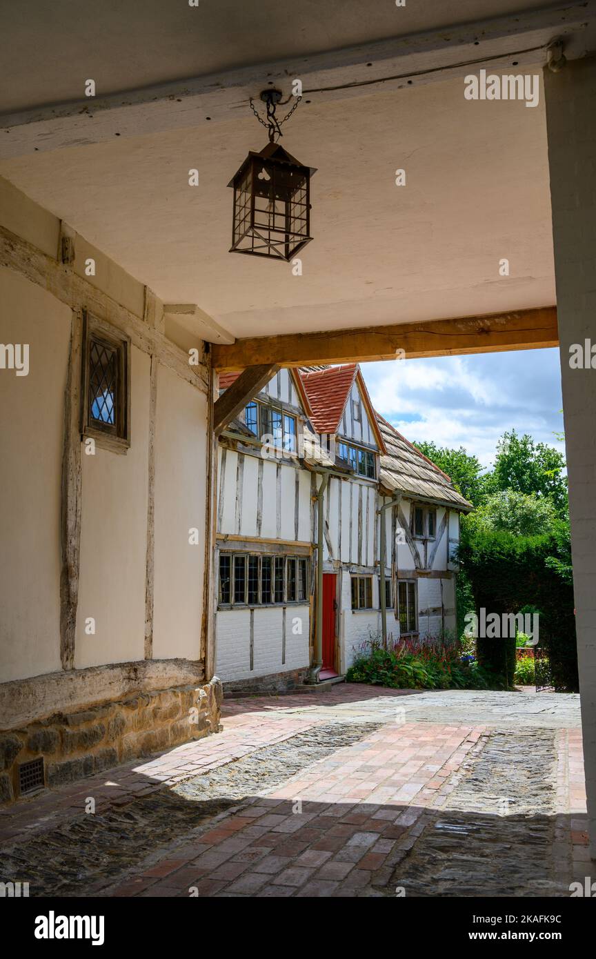 Old timber framed house hires stock photography and images Alamy