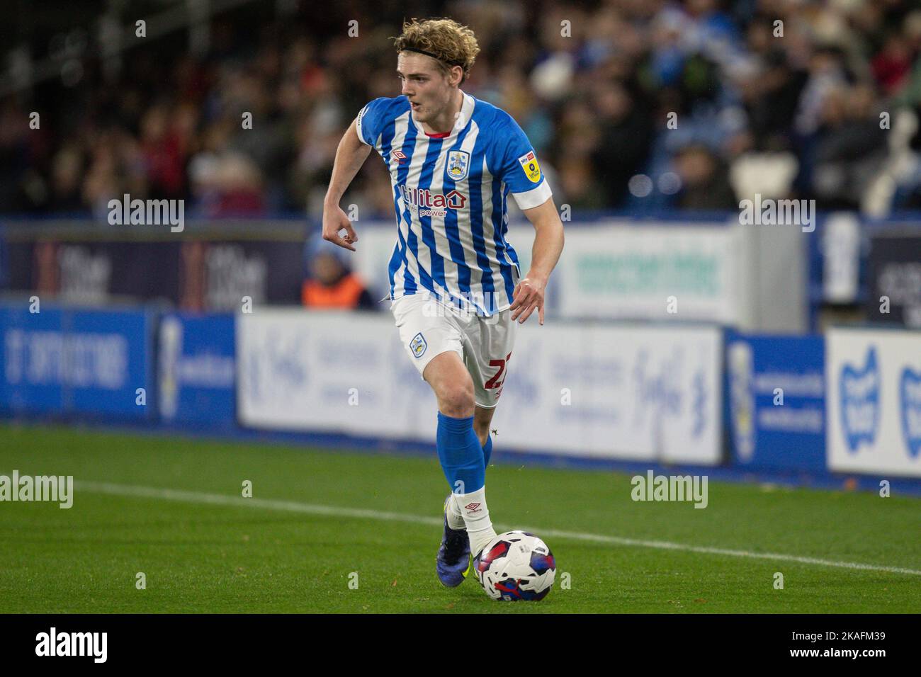 Jack Rudoni Style Jack Rudoni #22 of Huddersfield Town on the ball during the Sky Bet ...