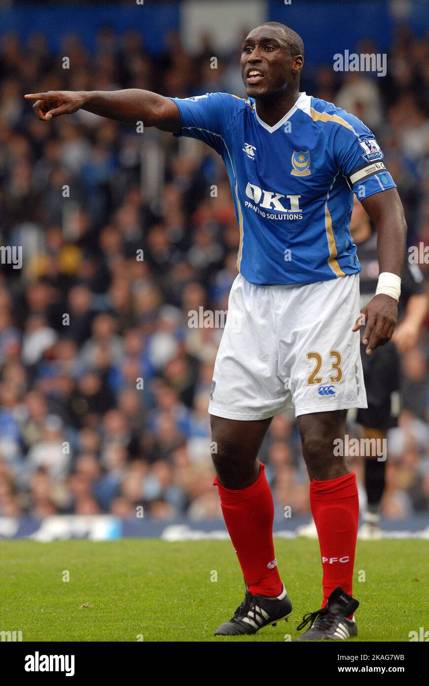 PORTSMOUTH V READING SOL CAMPBELL PIC MIKE WALKER, 2007 Stock Photo