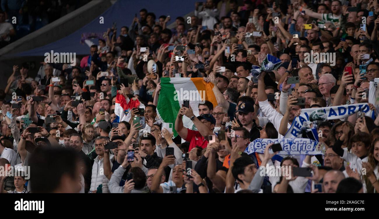 Madrid, Spain. 2nd November 2022; Stadium Santiago Bernabeu, Madrid, Champions League,  Real Madrid CF versus Celtic Football Club; Celtis fans with a Eire flag Credit: Action Plus Sports Images/Alamy Live News Stock Photo