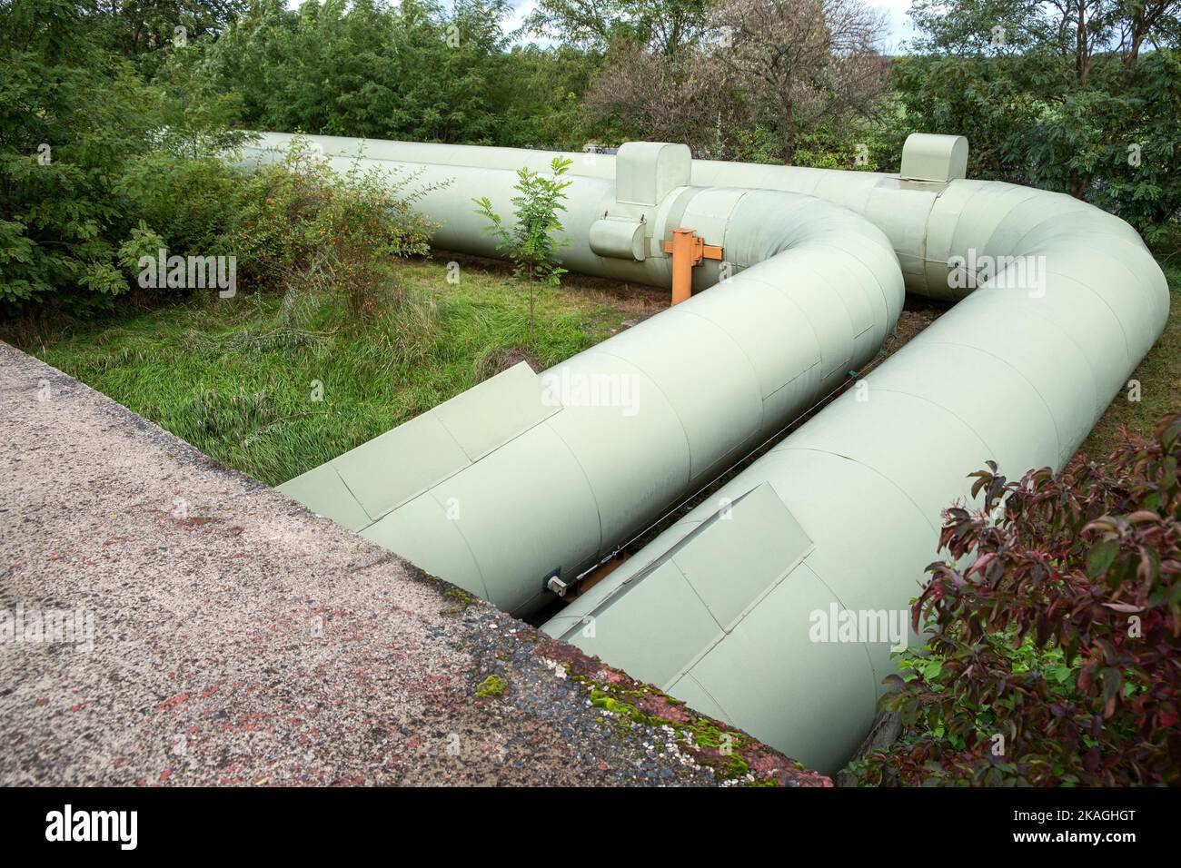 natural gas pipelines Stream in Europe. Curve tube. oil and gas distribution  through pipes Stock Photo - Alamy