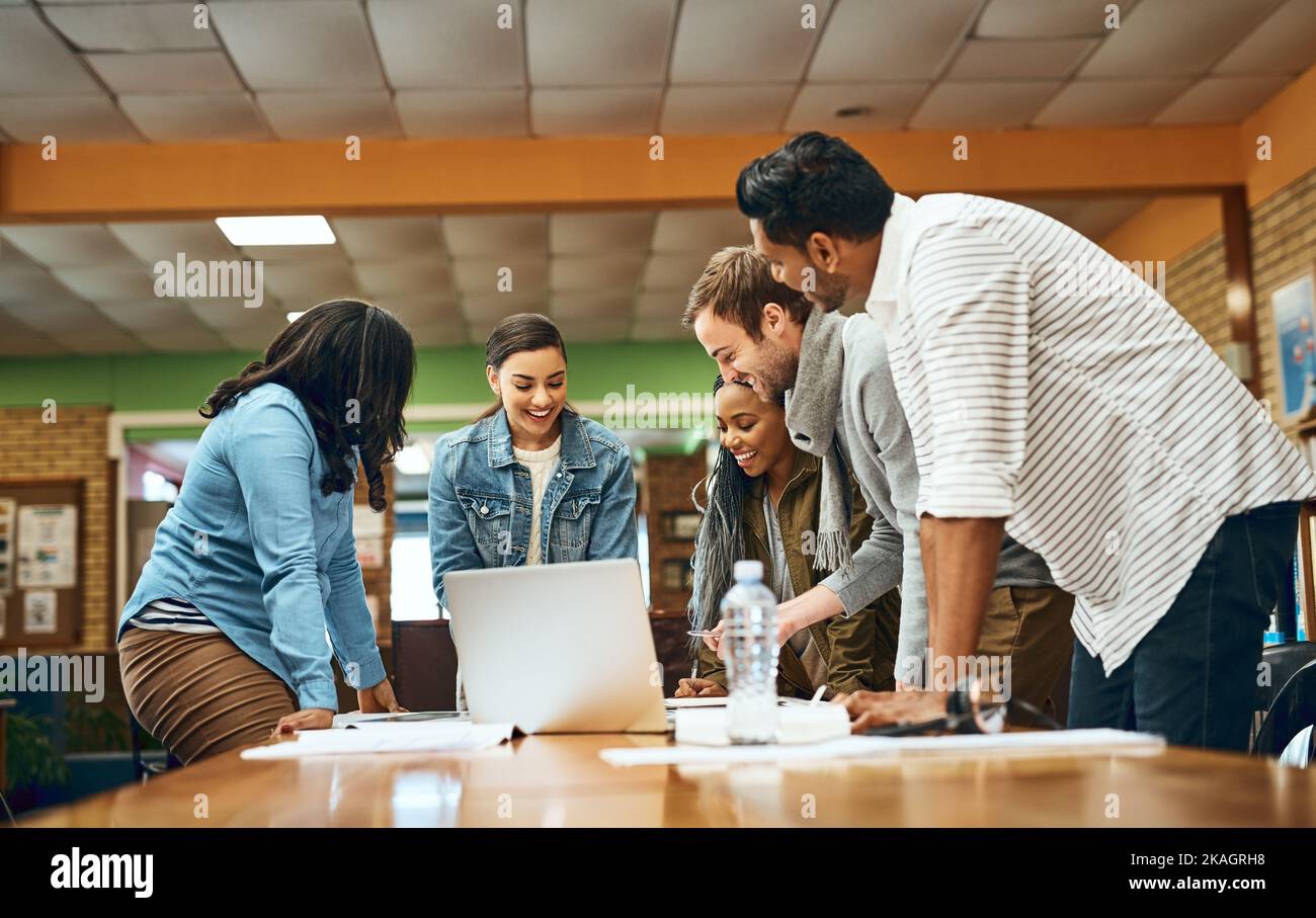 Advance person hi-res stock photography and images - Alamy