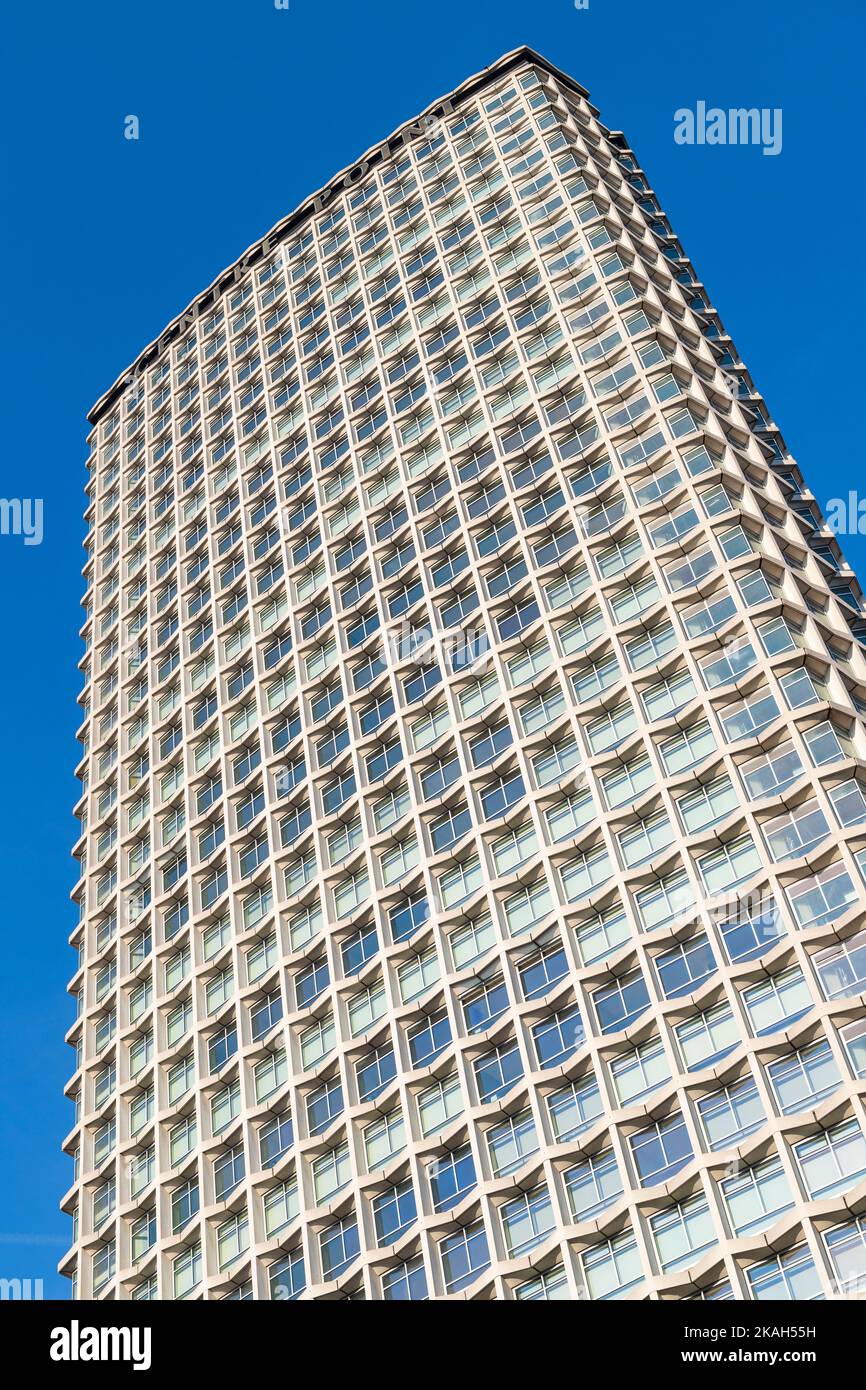 Centre Point skyscraper, at the junction of Charing Cross Road, Oxford