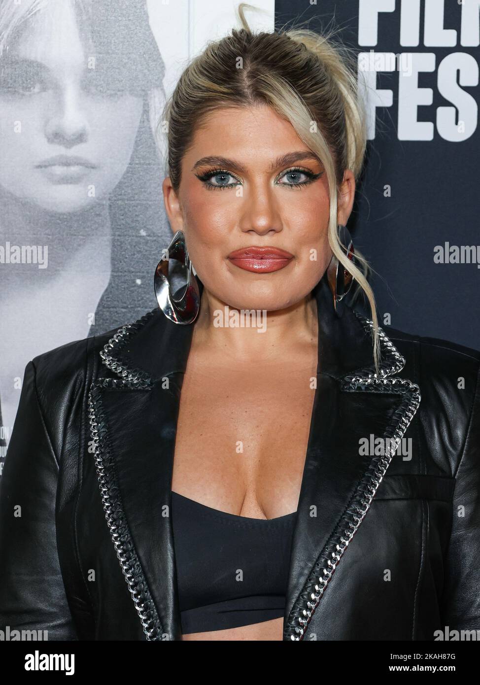 HOLLYWOOD, LOS ANGELES, CALIFORNIA, USA - NOVEMBER 02: Robyn DelMonte