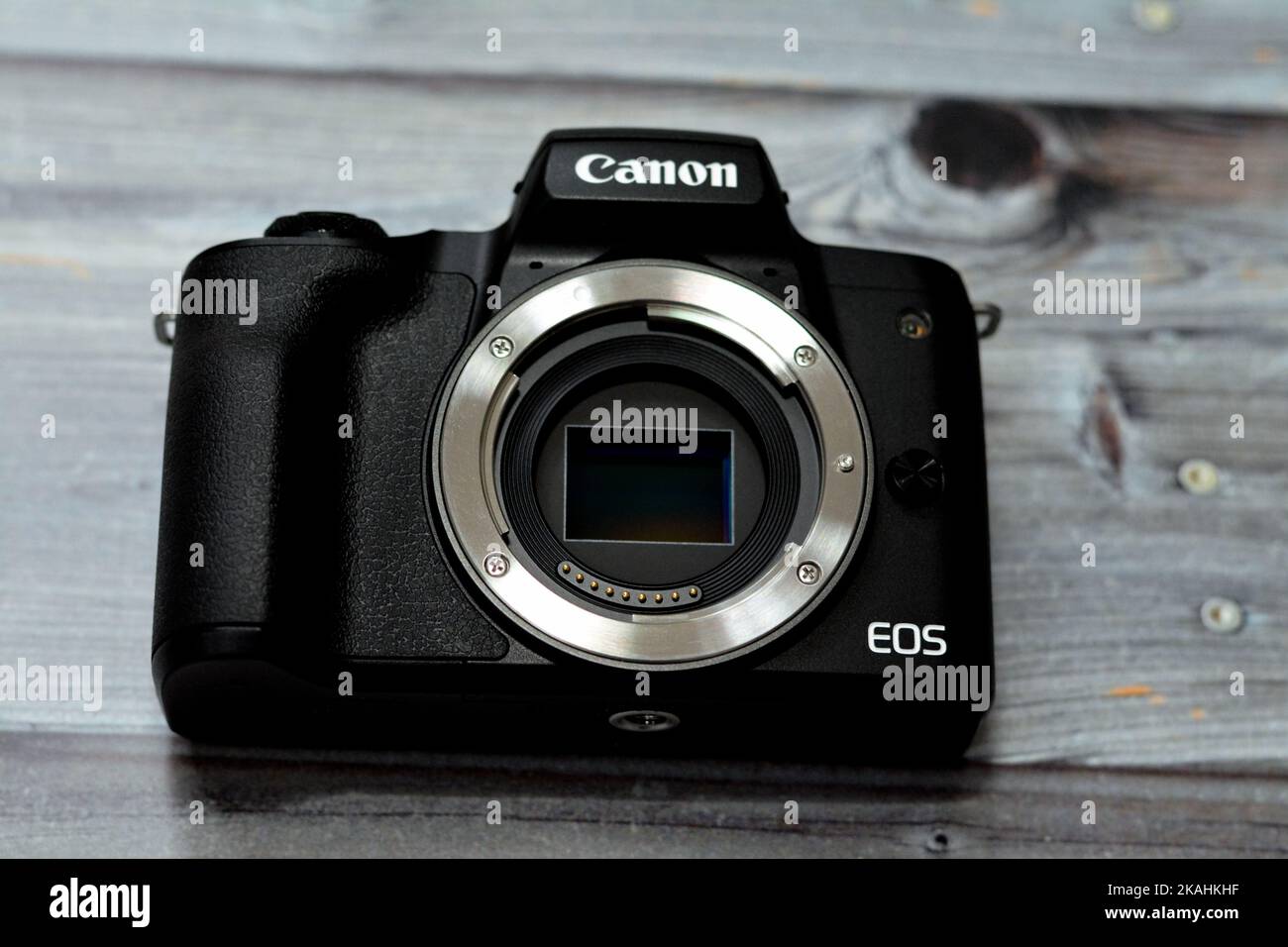 Cairo, Egypt, September 24 2022: Canon EOS M50 body, 24.1 MP, 4K, mirrorless digital camera, black, with different shooting modes and picture styles, Stock Photo