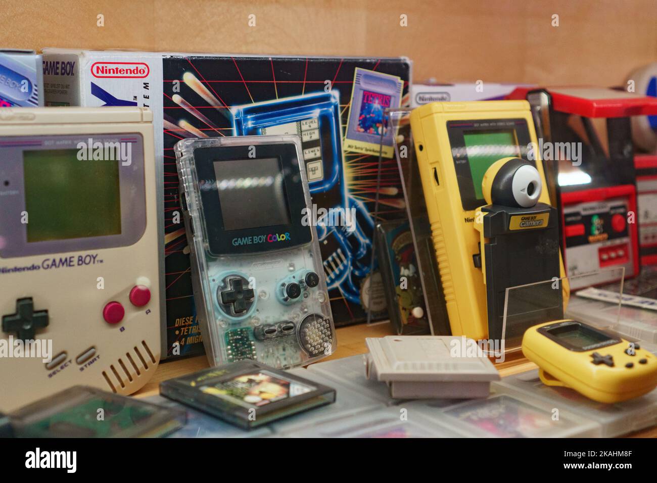 Handheld computer console hires stock photography and images Alamy