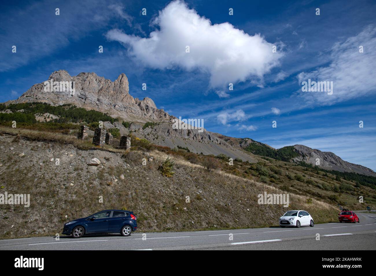 Col du Lautaret French Alps Sept 2022 Col du Lautaret (2,058 m (6,752 ft)) is a high mountain pass in the department of Hautes-Alpes in France. It mar Stock Photo