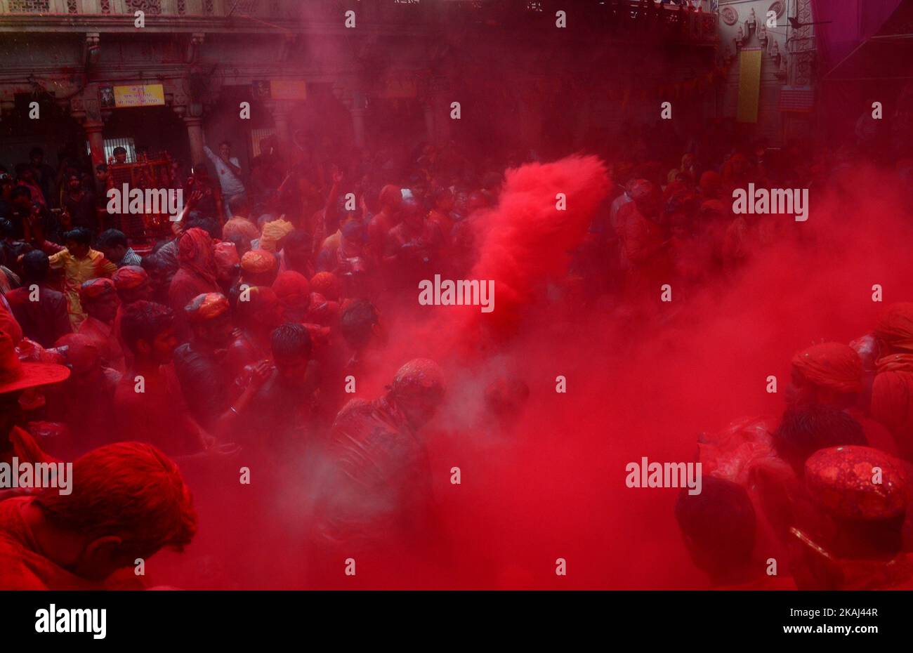 latha mar holi 2025