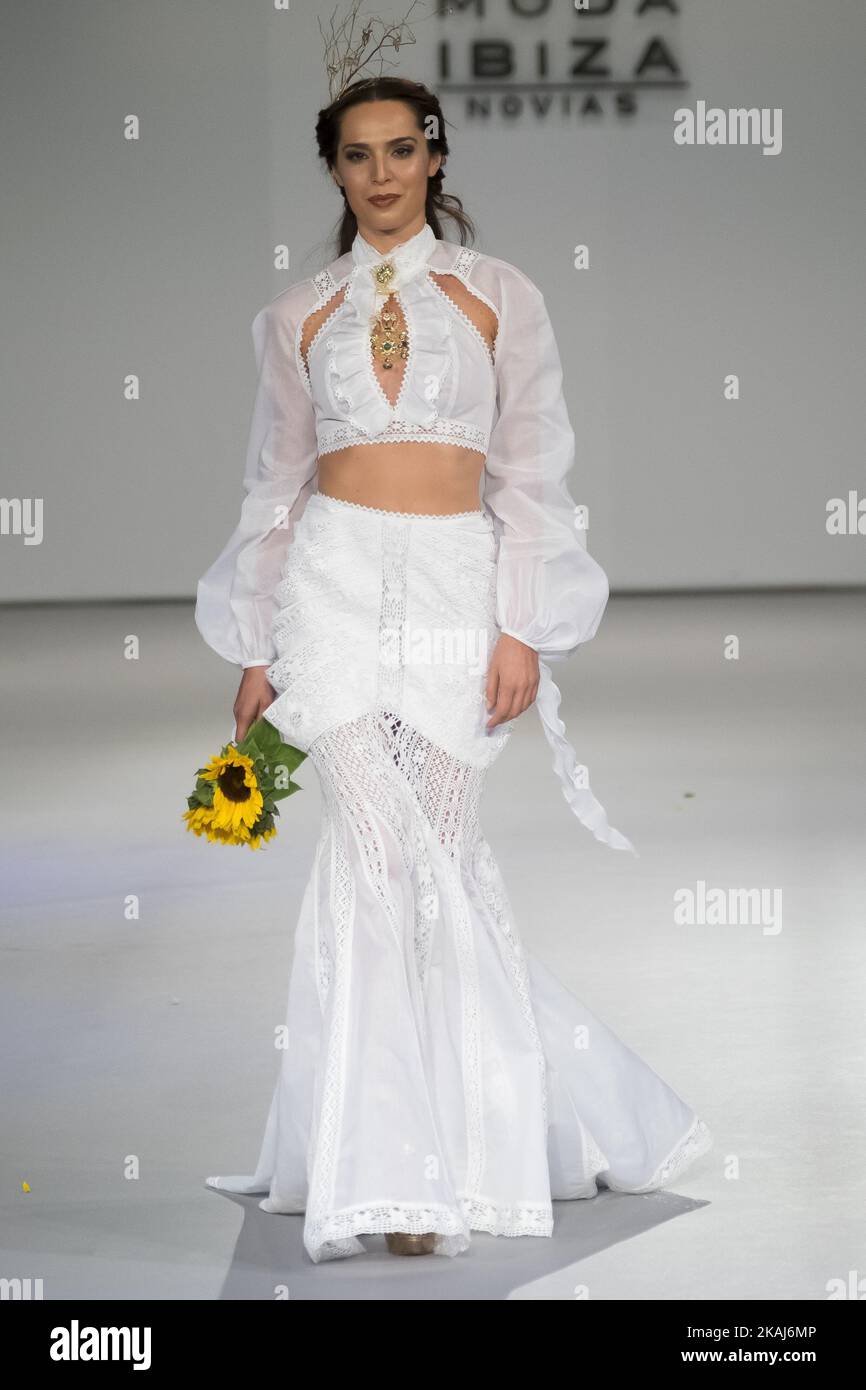 Adlib fashion hi res stock photography and images Alamy