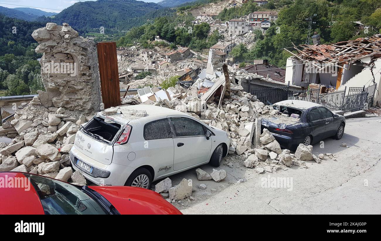 Cars damaged by earthquake hi-res stock photography and images - Alamy
