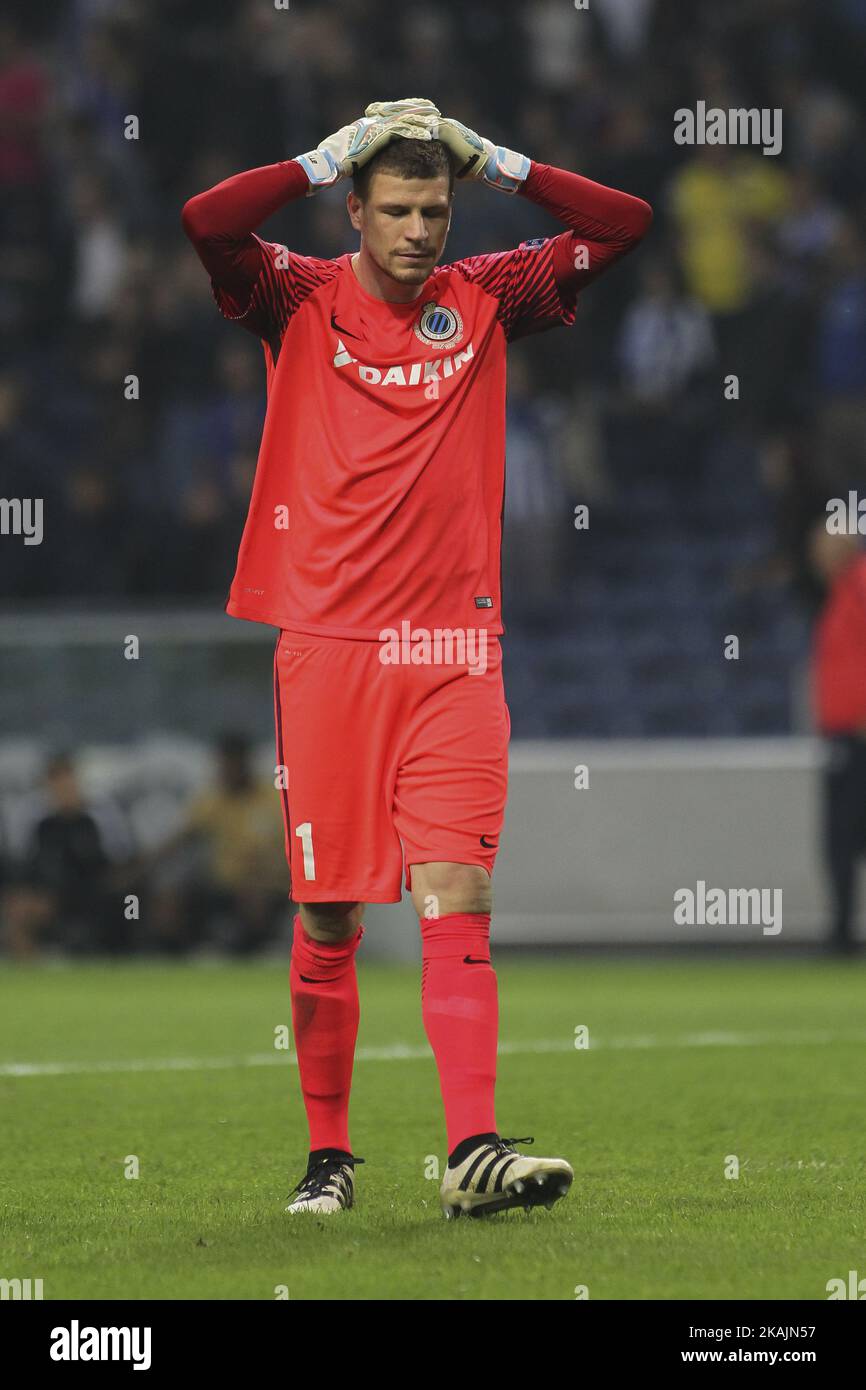 Ludovic Butelle goalkeeper of Club Brugge during UEFA Champions League Group G, match between FC Porto and Club Brugge, at Dragao Stadium in Porto on November 2, 2016. (Photo by Pedro Lopes / DPI / NurPhoto) *** Please Use Credit from Credit Field *** Stock Photo