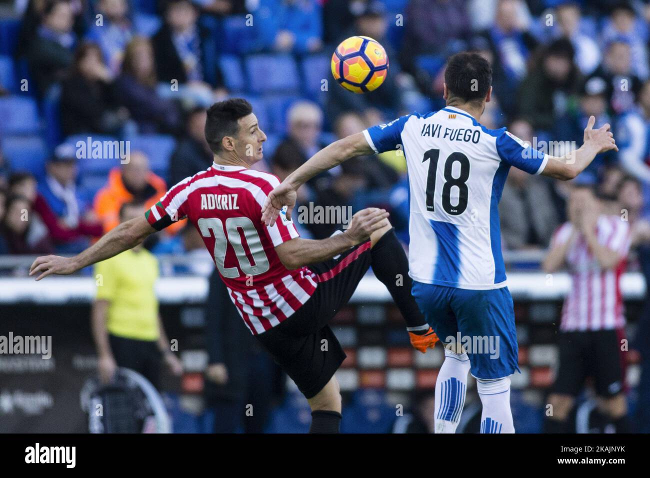 The Athletic Club de Bilbao player Aduriz from Spain and The RCD Espanyol player Javi Fuego from Spain in action during the La Liga between RCD Espanyol -  Athletic Club de Bilbao at RCD Stadium on November 6th, 2016 in Barcelona, Spain.  (Photo by Xavier Bonilla/NurPhoto) *** Please Use Credit from Credit Field *** Stock Photo