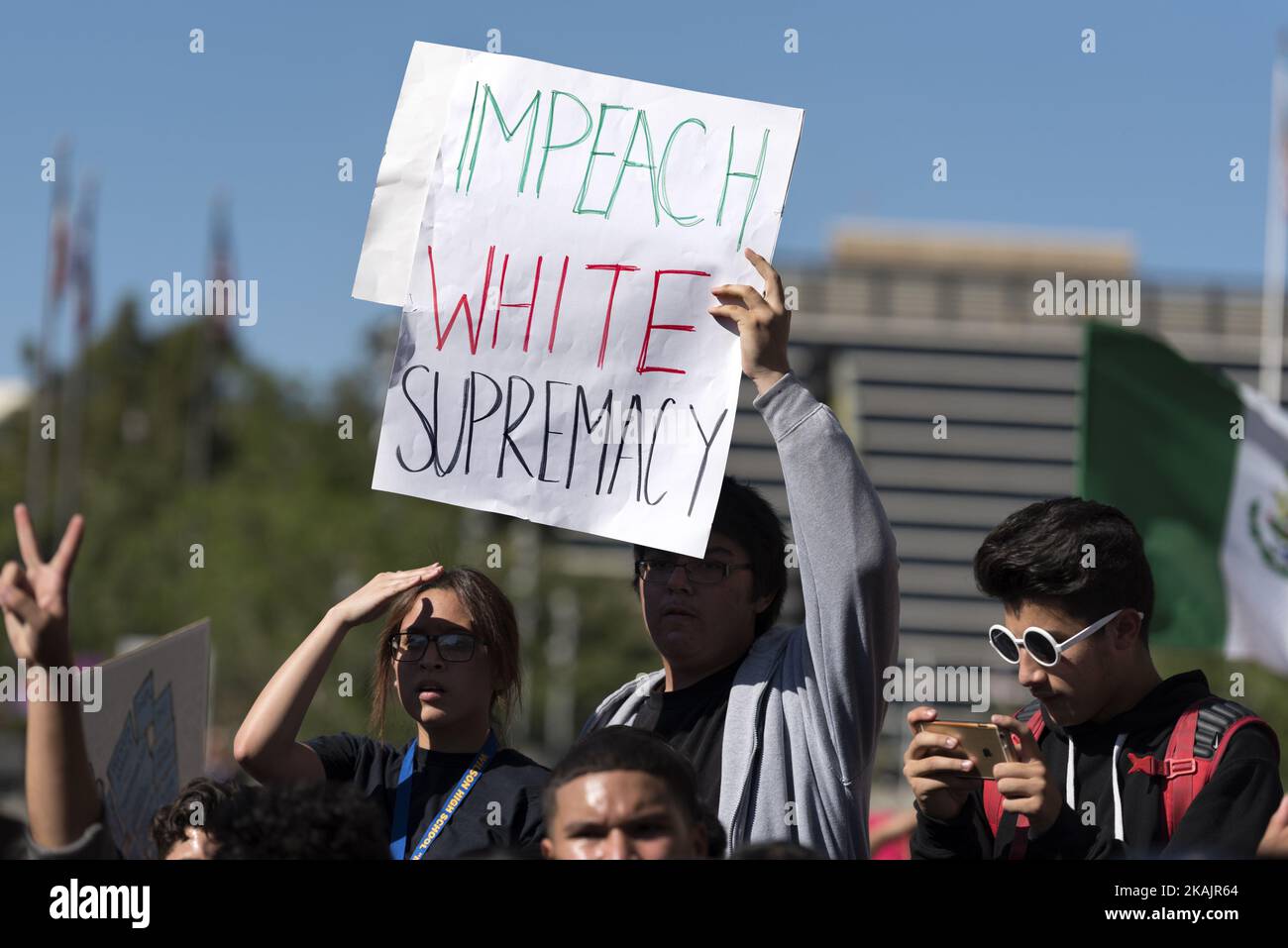 Hundreds of Los Angeles high school students walkout of classes to ...
