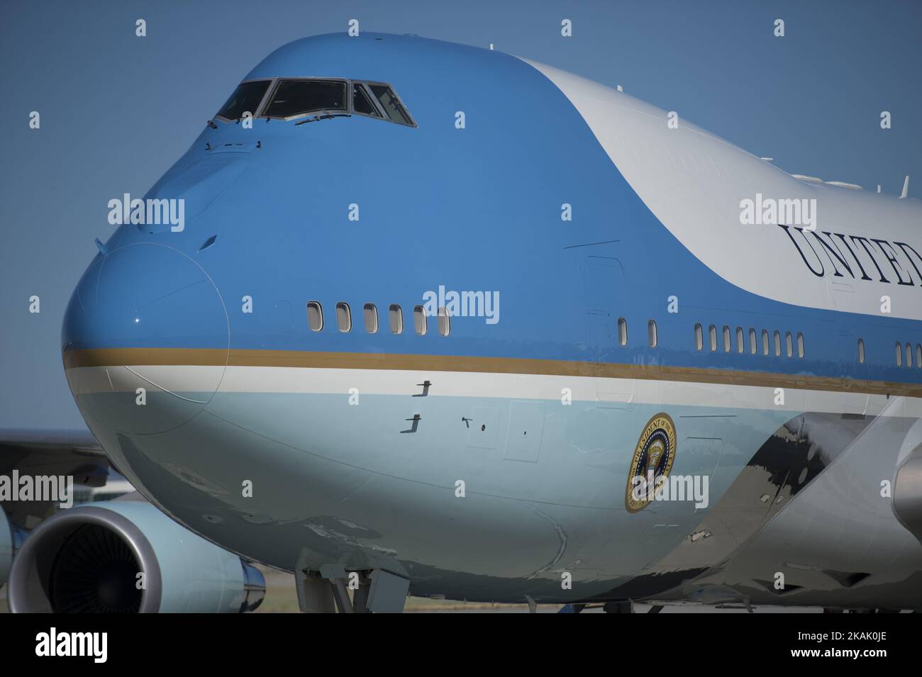 U.S. President Barack Obama arrives onboard Air Force One at Moffett Federal Airfield on June 23, 2016. President Obama visits California for the 2016 Global Entrepreneurship Summit at Stanford University. (Photo by Yichuan Cao/NurPhoto) *** Please Use Credit from Credit Field *** Stock Photo