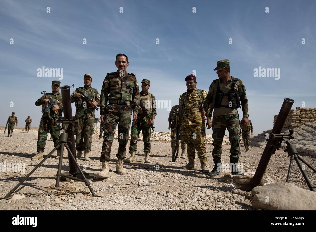 Members of the iraqi army and police hi-res stock photography and ...