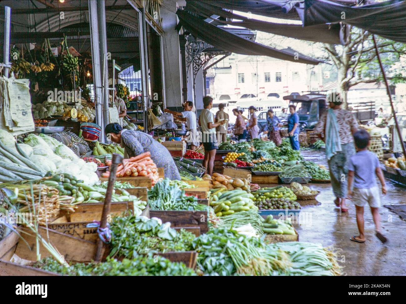 Food market vegetables and fruit Serangoon Road, Singapore, Asia 1971 Stock Photo