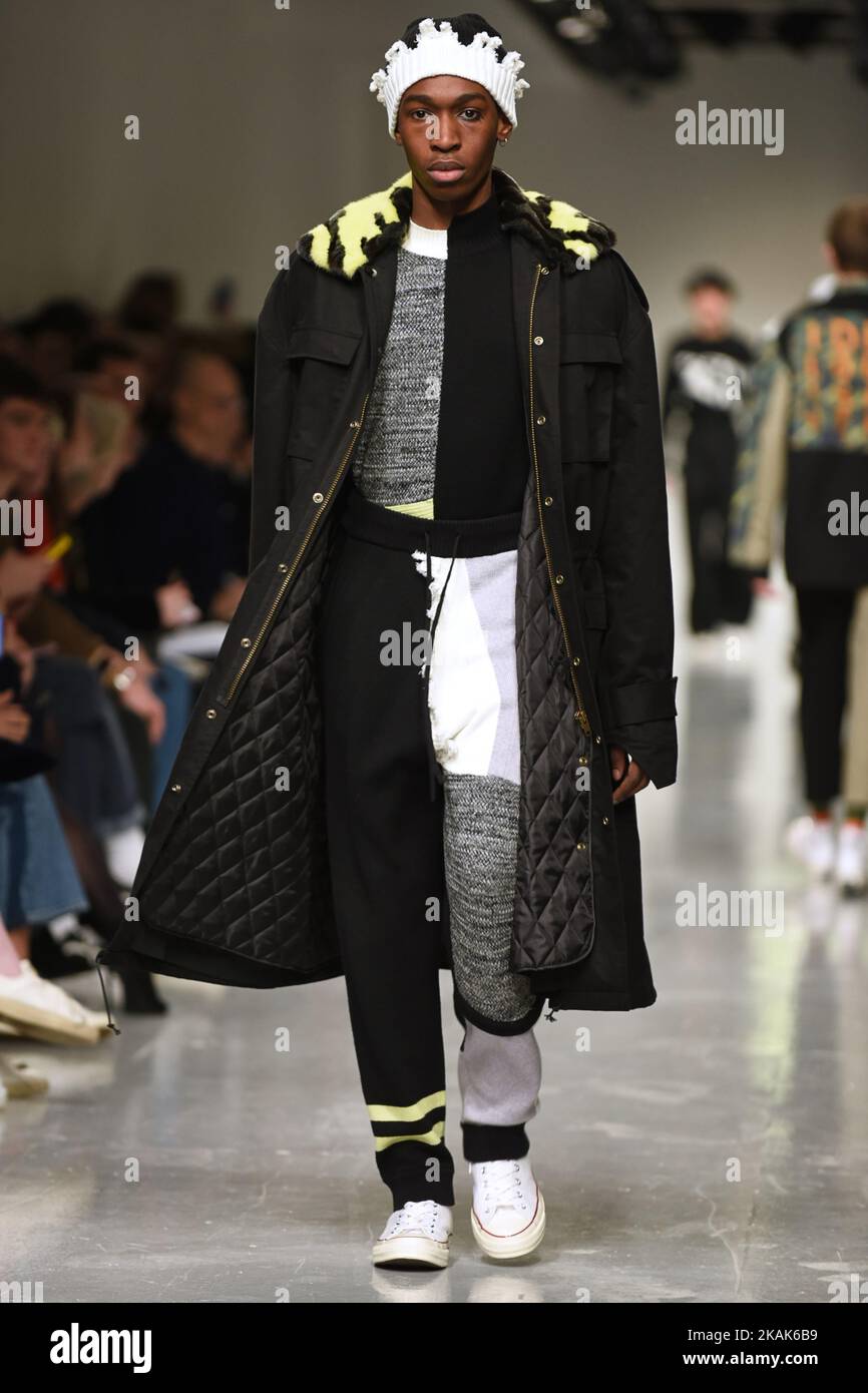 Burberry kingdom collection sales